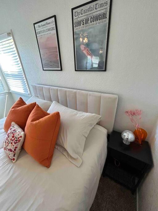 Entire Home By Newport Beach, Disneyland And Sna! Costa Mesa Exterior photo