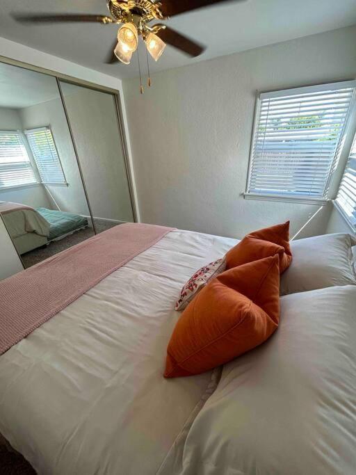 Entire Home By Newport Beach, Disneyland And Sna! Costa Mesa Exterior photo