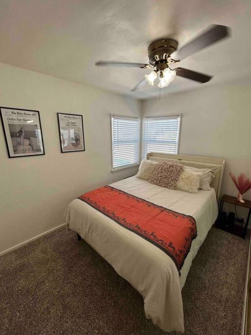 Entire Home By Newport Beach, Disneyland And Sna! Costa Mesa Exterior photo